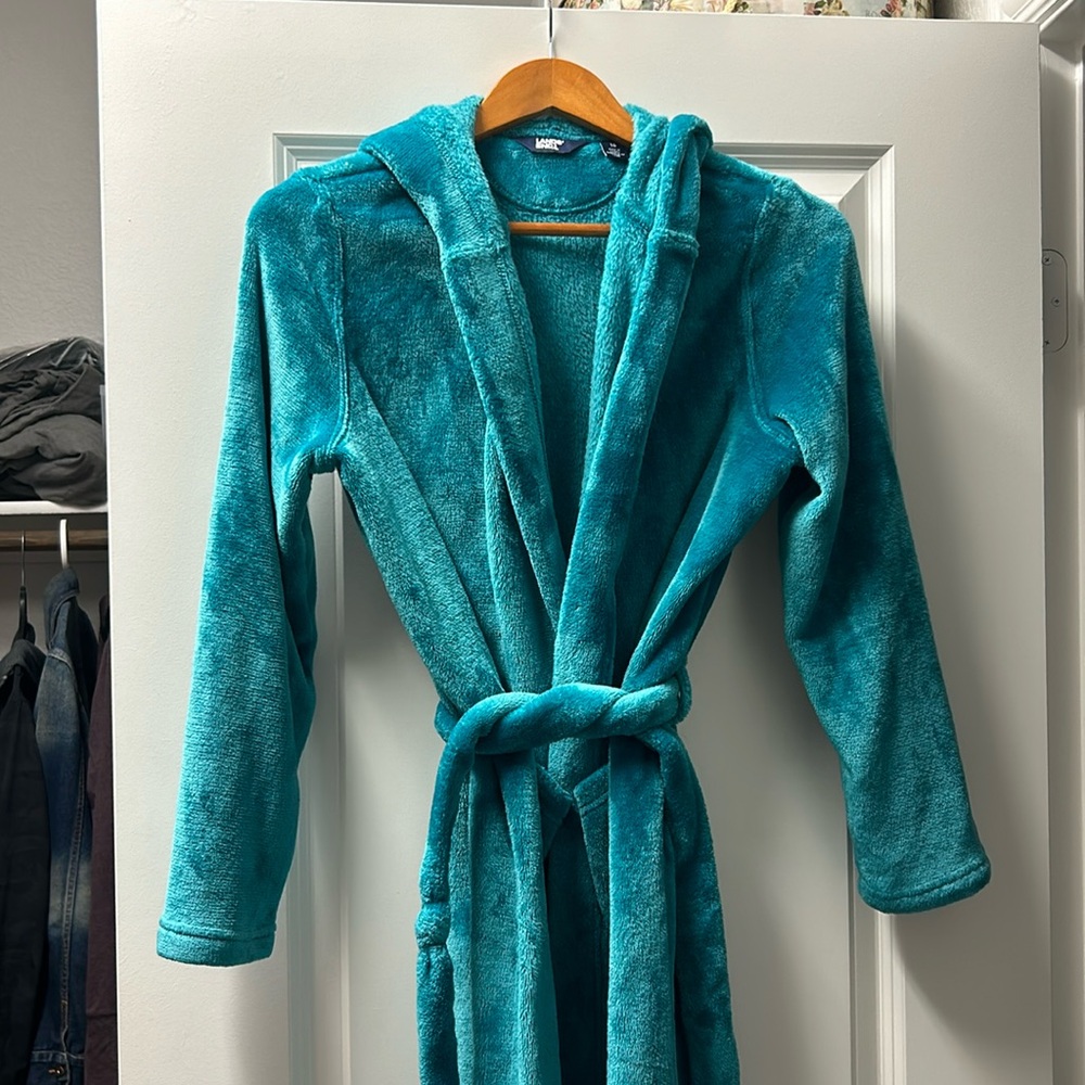 2/$10 Lands End hooded robe 16